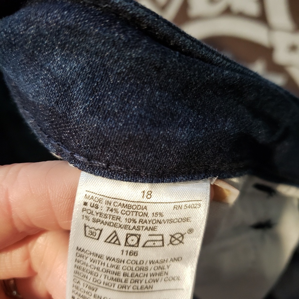Jeans - Picture 3 of 3